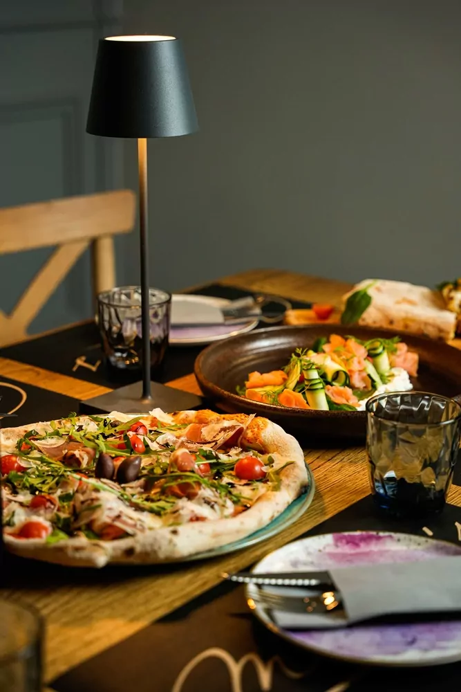 pizzeria Mime's Hello Magazine Croatia Hrvatska 