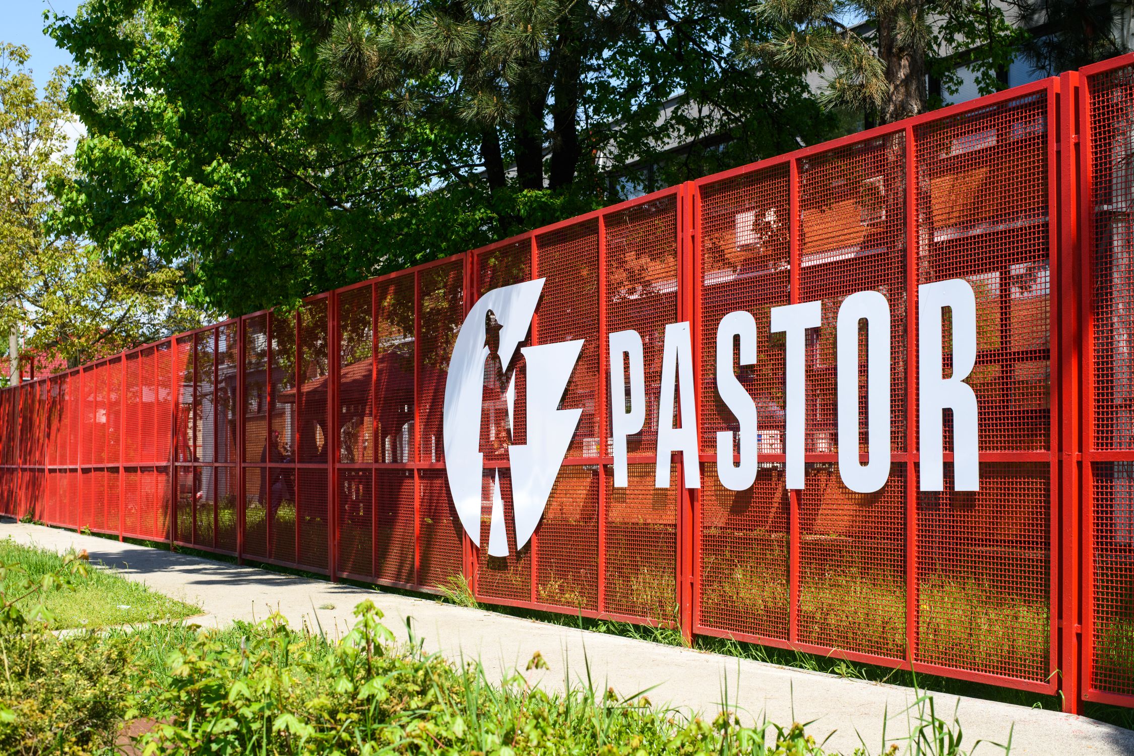 Pastor