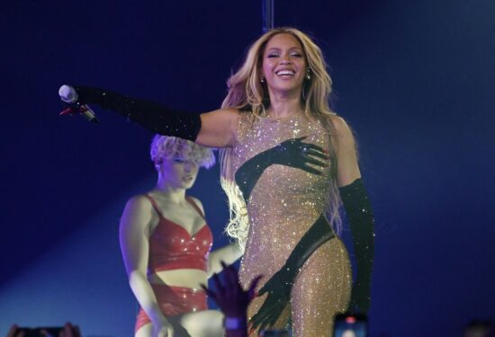 Beyoncé otkrila spol bebe na pozornici