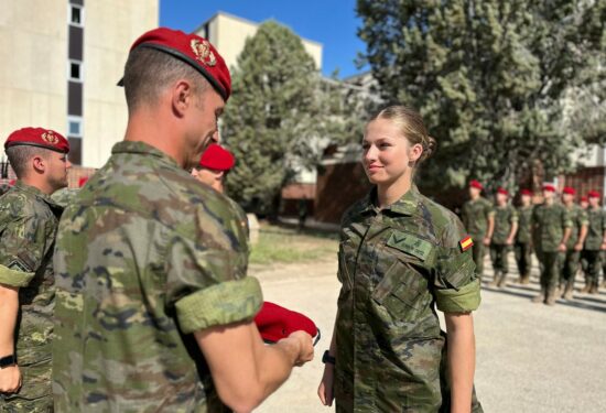 Španjolska princeza u vojsci, princeza Leonora