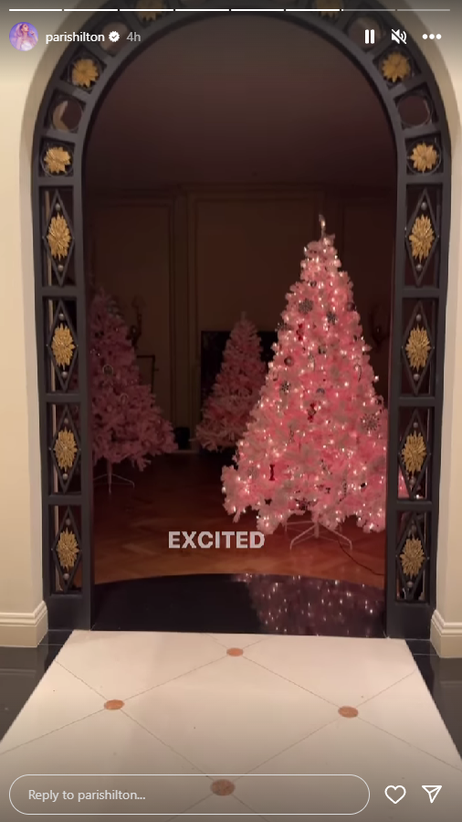 božićno drvce Paris Hilton