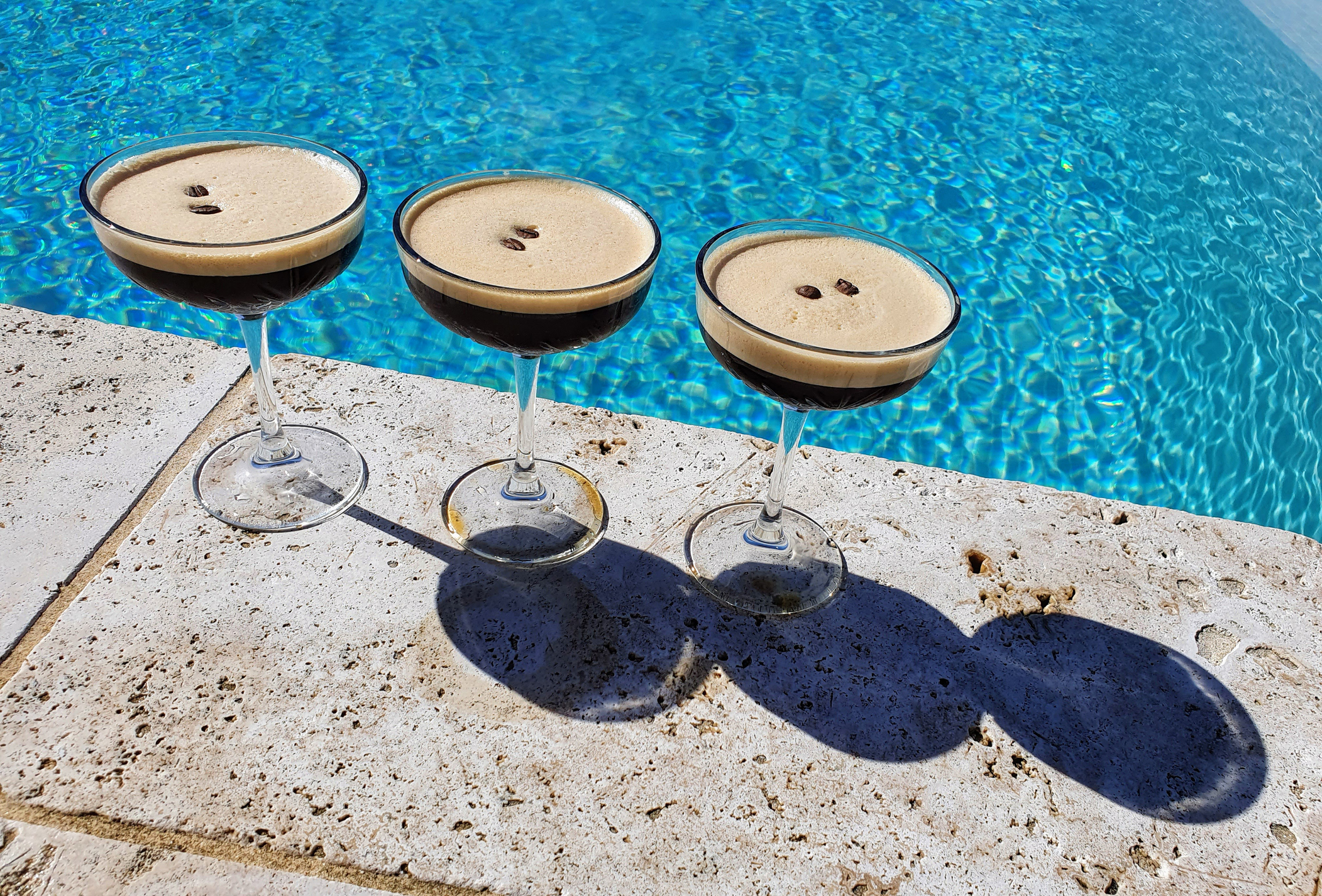 Espresso Martini koktel s kavom doček nove kokteli hello magazine croatia recept za expresso martini