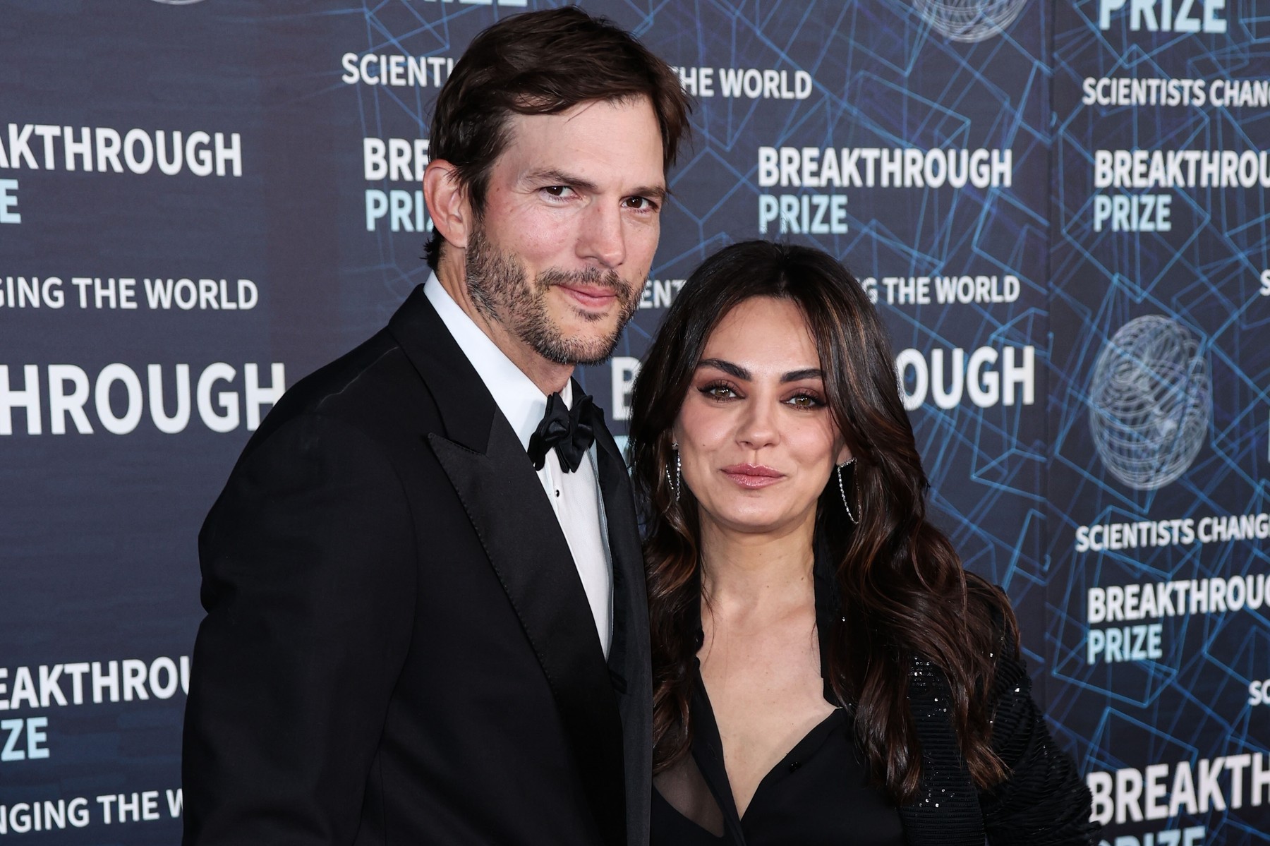 Ashton Kutcher i Mila Kunis jedan su od omiljenih holivudskih parova koji sve odluke donosi zajedno, a čini se da je jedna od većih odluka u njihovom braku bila - vazektomija. Par koji se upoznao na setu serije 