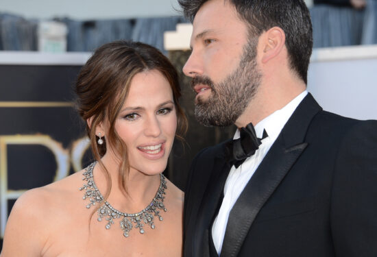 Ben Affleck i Jennifer Garner hello magazine croatia hrvatska celebrity ljubavni trokut Christine Ouzounian