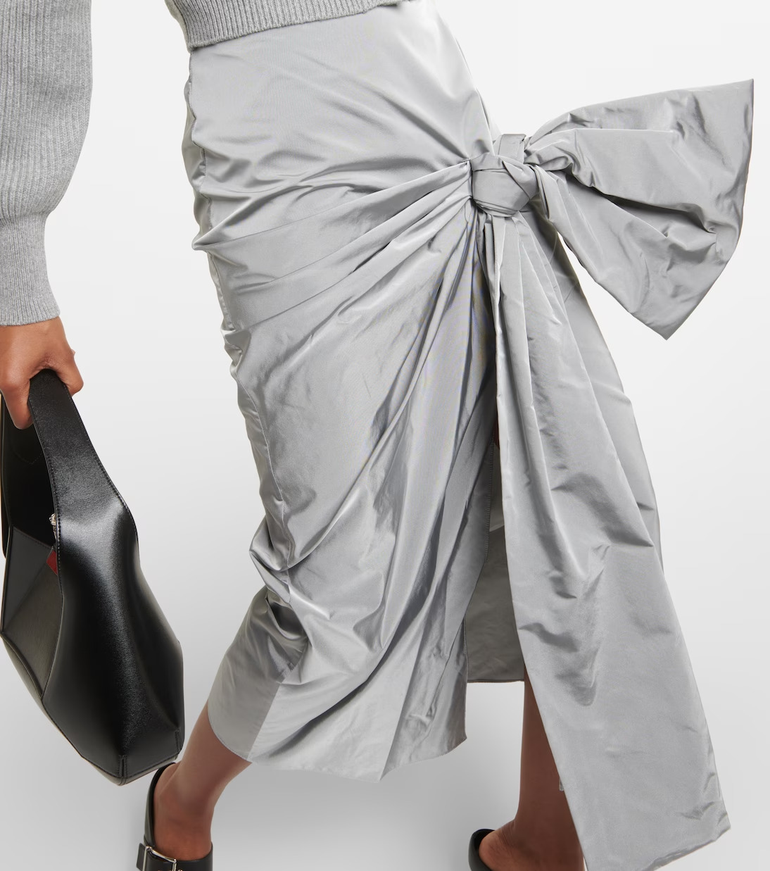 Severina 50 nijansi sive Alexander McQueen siva suknja hello magazine croatia hrvatska suknja s mašnom