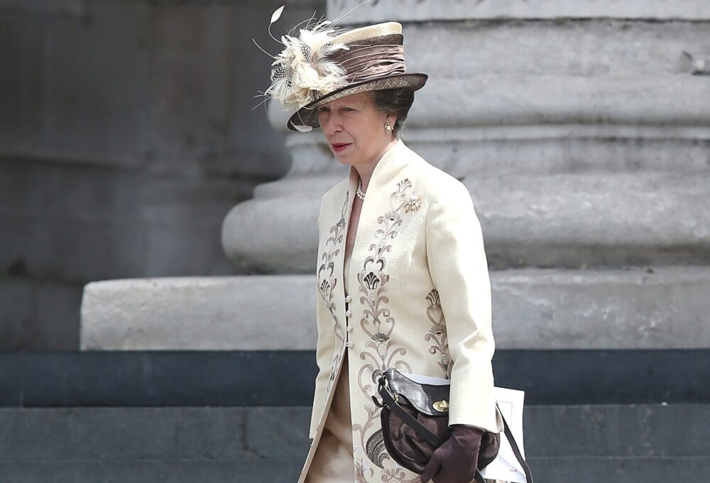 zašto se princeza Anne ne rukuje