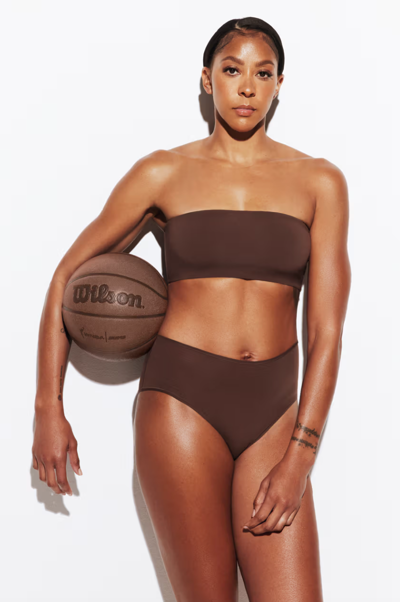 ženska košarka košarkašice Kim Kardashian hello magazien croatia hrvatska WNBA za SKIMS