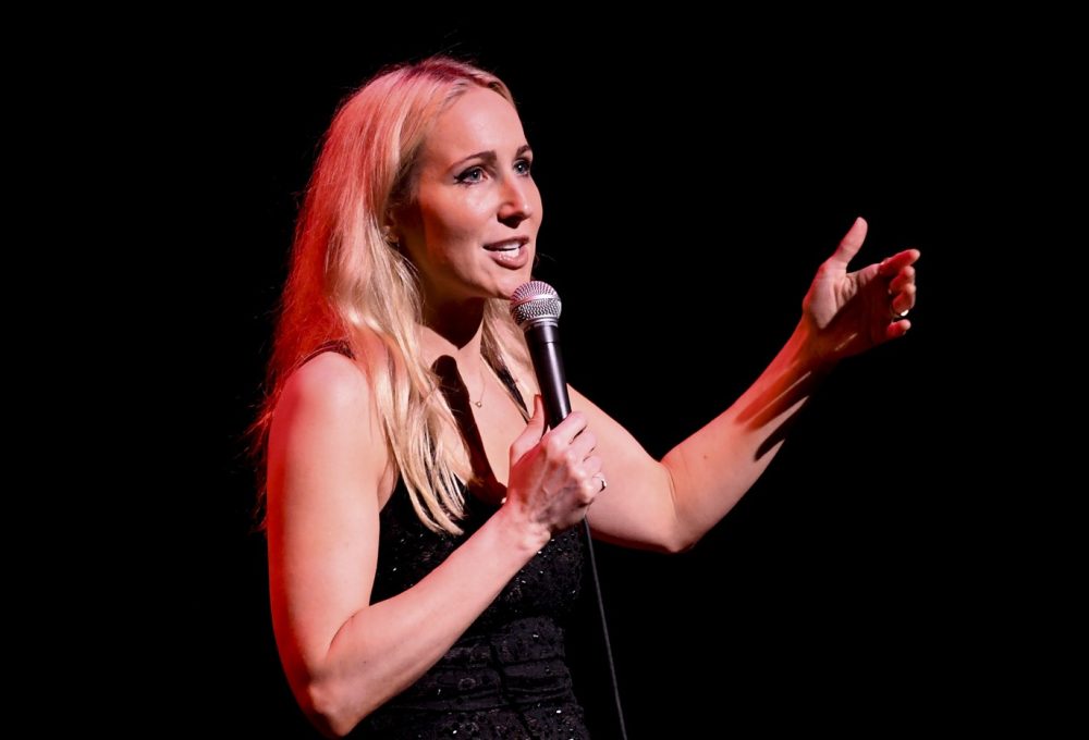 nikki glaser