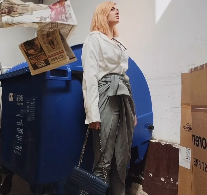 Ella Dvornik smeće photoshoot