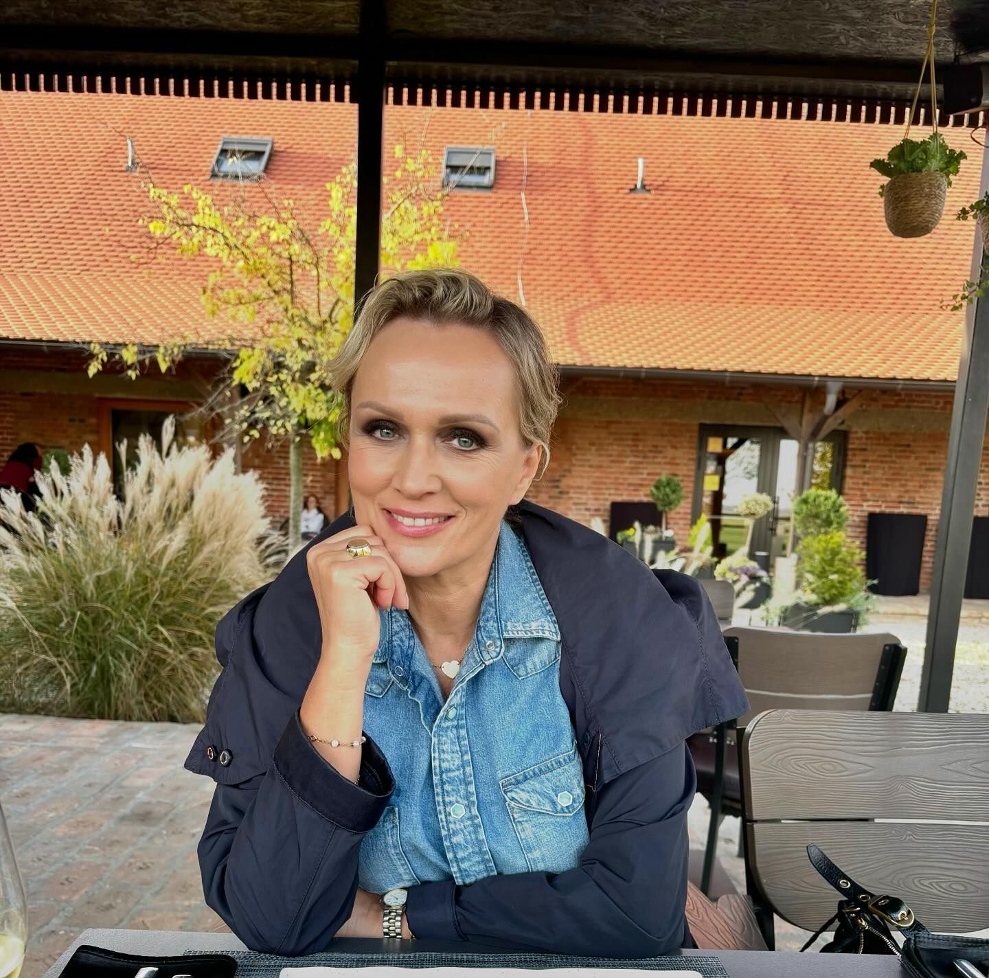 Vanna, Nina Badrić, Vanna Instagram, Vanna bez filtera, Nina Badrić komentar, hrvatske pjevačice, humor, prijateljstvo, Vanna fotografija, bez šminke