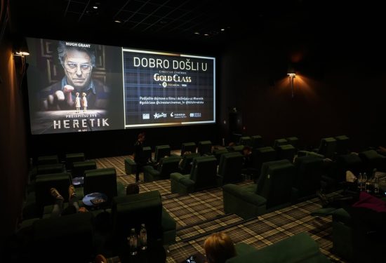 Heretik premijera, Hugh Grant Heretik, Gold Class CineStar, sushi i vino CineStar, luksuzno kino iskustvo, Gold Class Zagreb