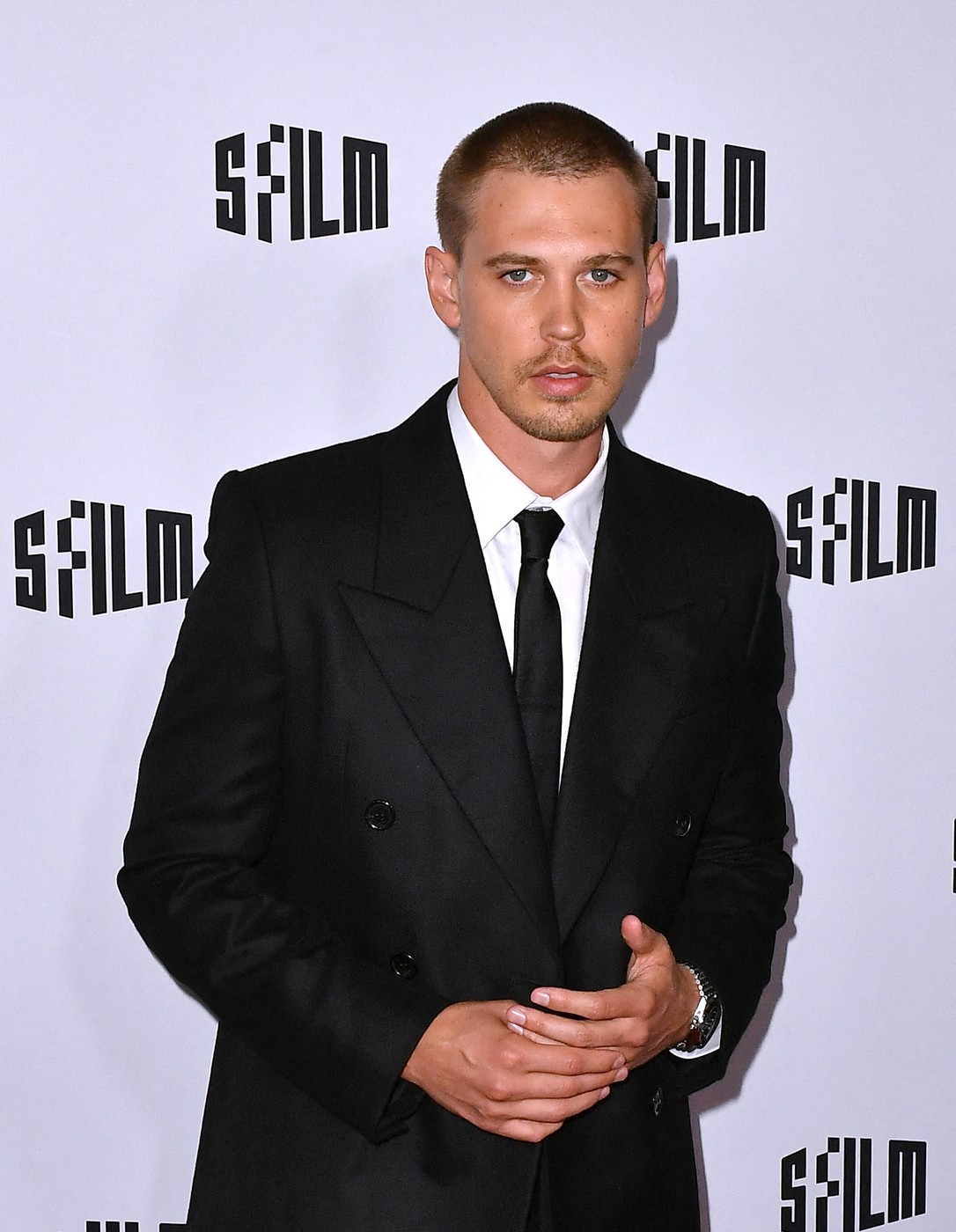 Austin Butler, obrijana glava, seksi izgled, SFFILM Awards, Dune Part Two, kontroverzni izgled, redatelj Denis Villeneuve, Irving M. Levin nagrada, muževnost, seksepil, San Francisco, filmska režija, obožavatelji, Hollywood