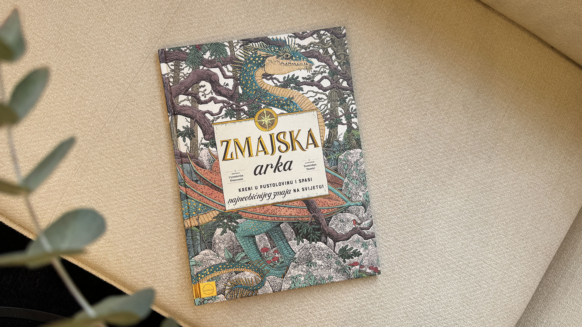 Zmajska arka, fantasy knjige, Tomislav Tomić ilustracije, knjiga o zmajevima, Emma Roberts, Curatoria Draconis, Zmajevi u literaturi, Lumen izdavaštvo, ilustrirani fantasy, fantasy za ljubitelje Igre prijestolja