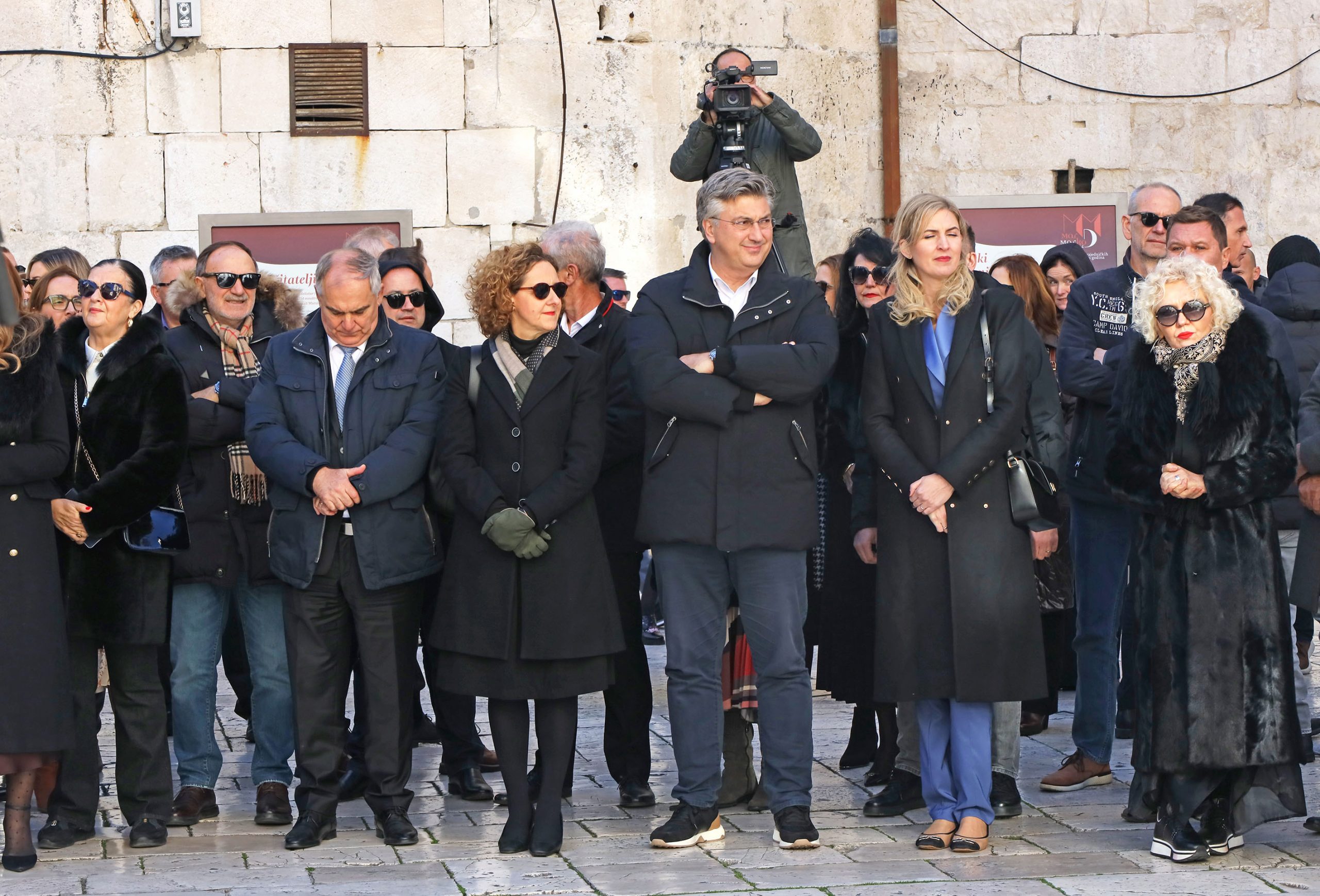 otvorenje knjižare M. Marul, palača Milesi Split, znanstvena knjižara Split, Školska knjiga Split, kulturni identitet Hrvatske, glazbeno-scenski program, povratak u Marulovo doba