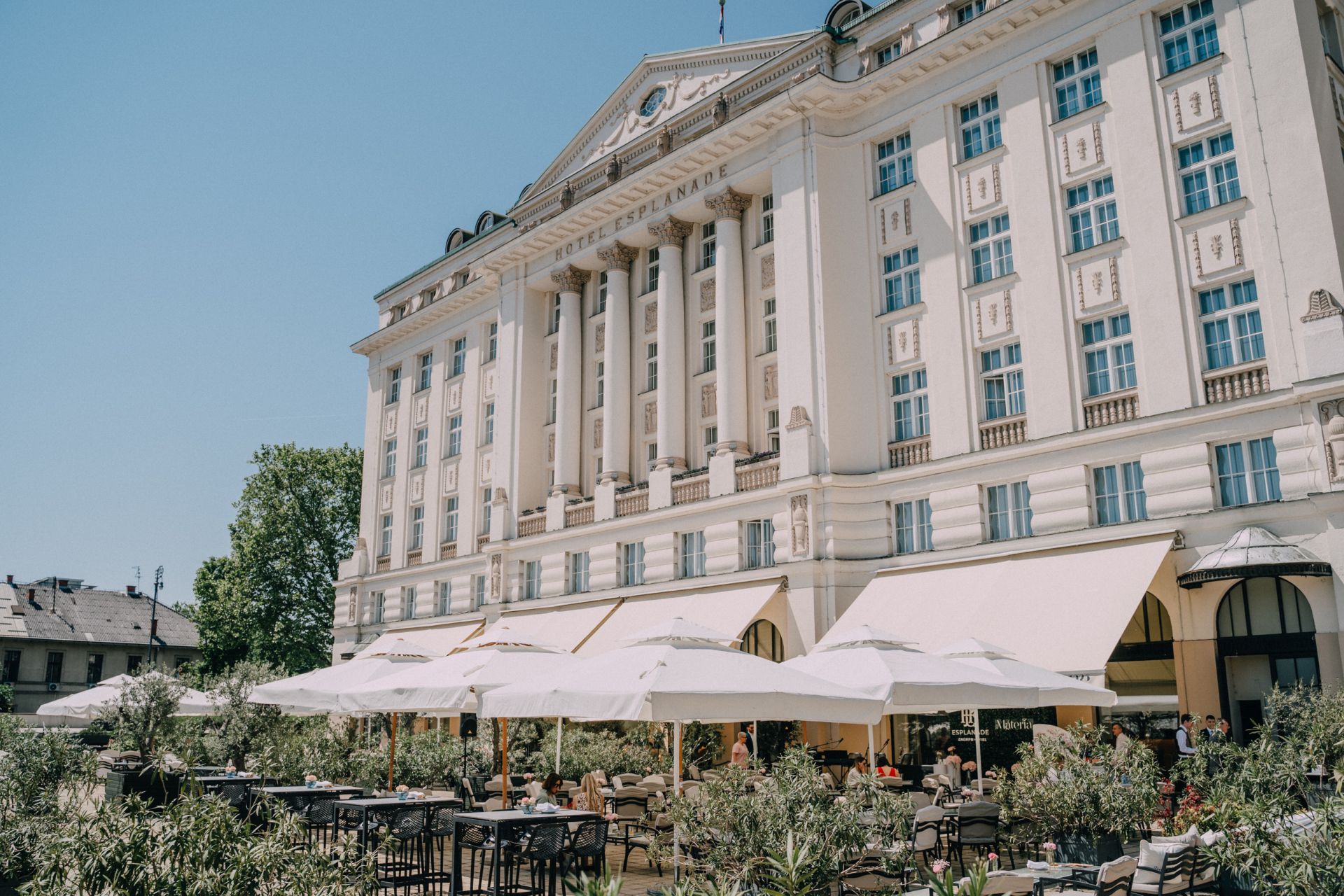 Esplanade Zagreb Hotel terasa Hello Magazine Croatia