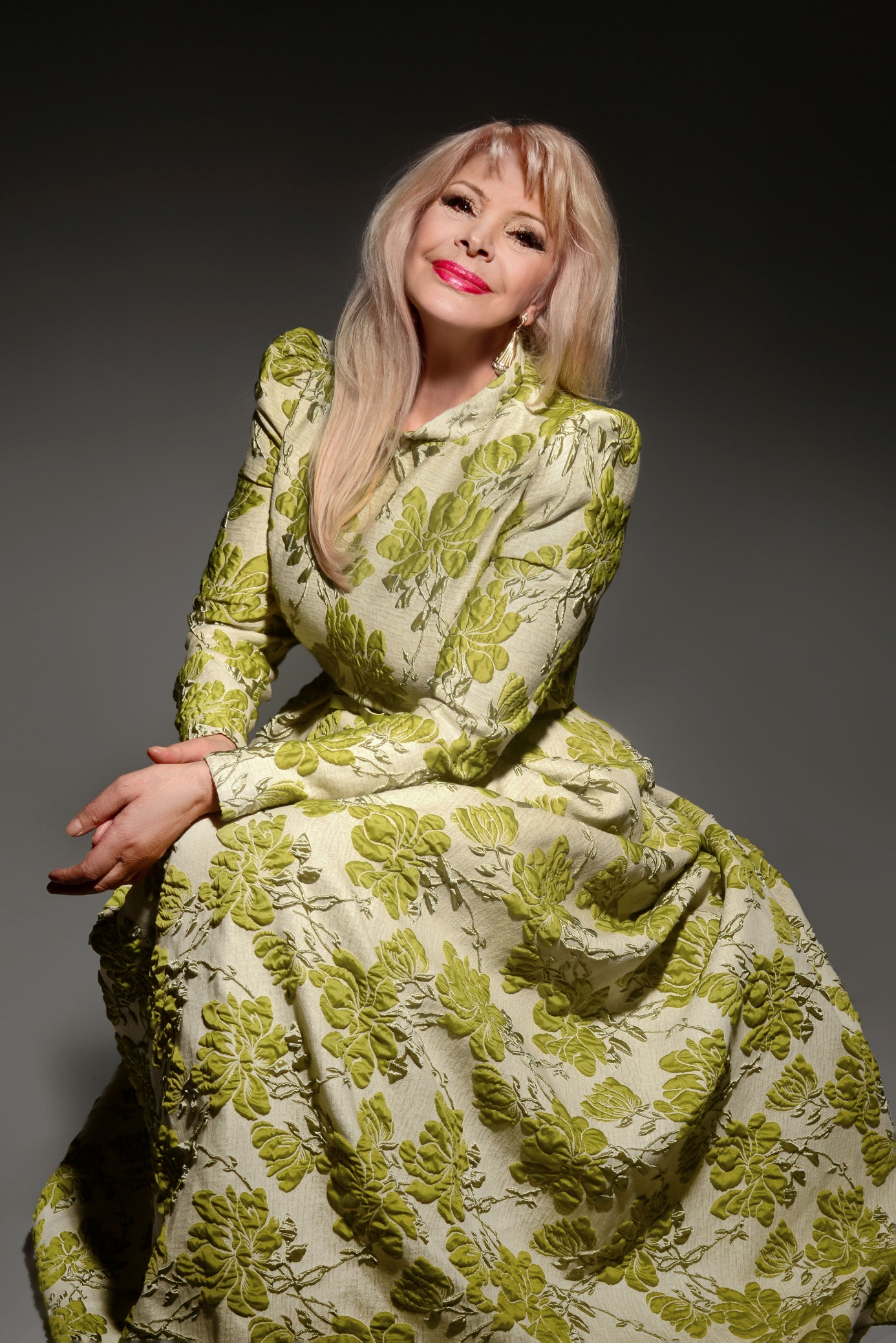 Hanka Paldum Lisinski Hello Magazine Croatia