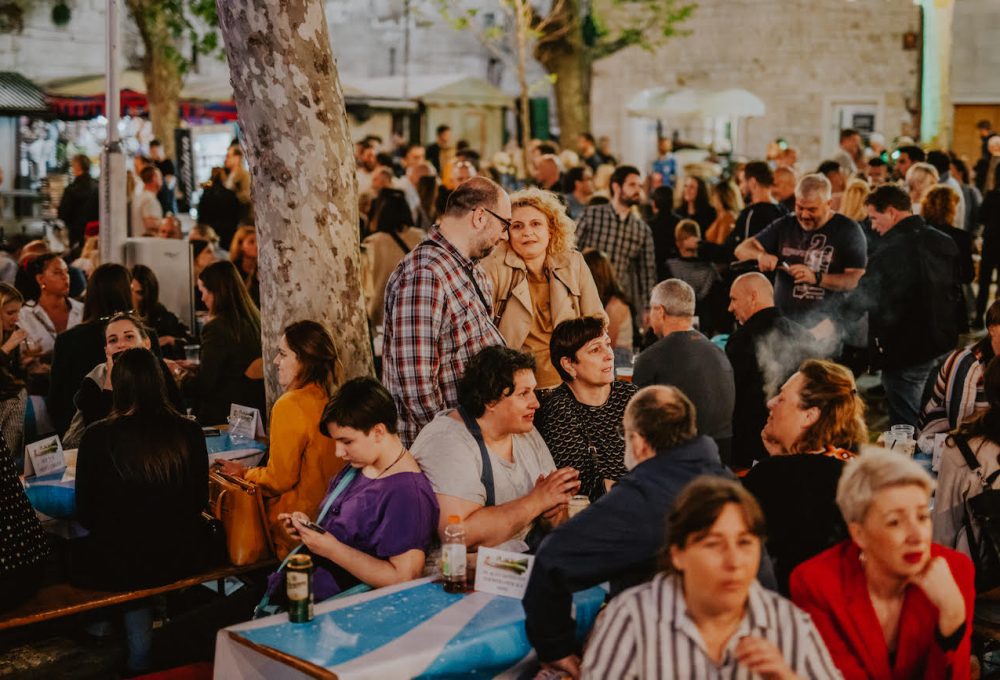 PlaceMarket na Pazaru Hello Magazine Croatia