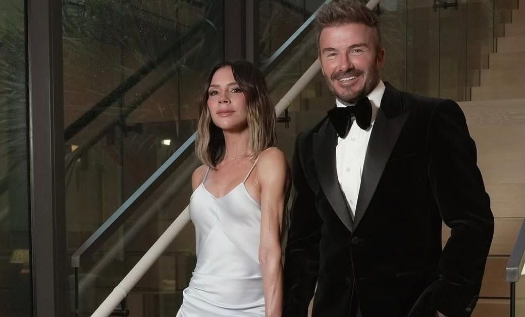 David Beckham puni 50 Hello Magazine