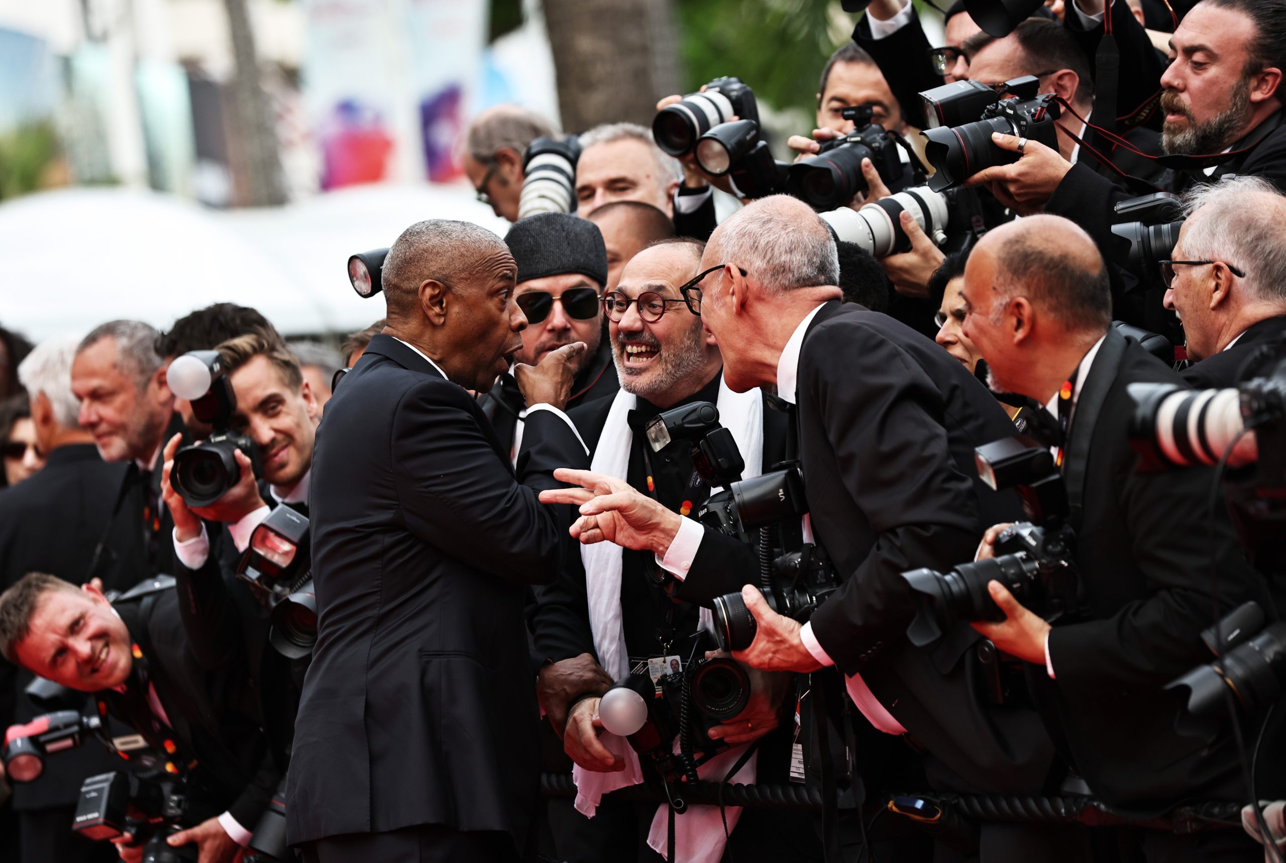 Denzel Washington pukao na crvenom tepihu u Cannesu Hello Magazine Croatia