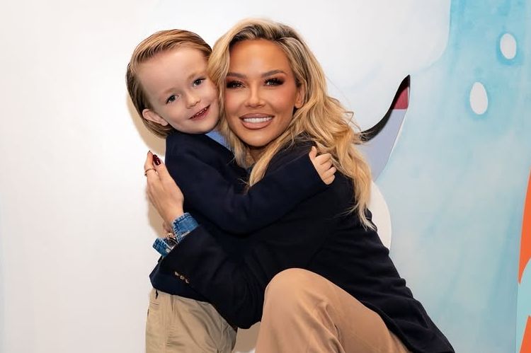 Maja Šuput Bloom pjevanje u autu Hello Magazin