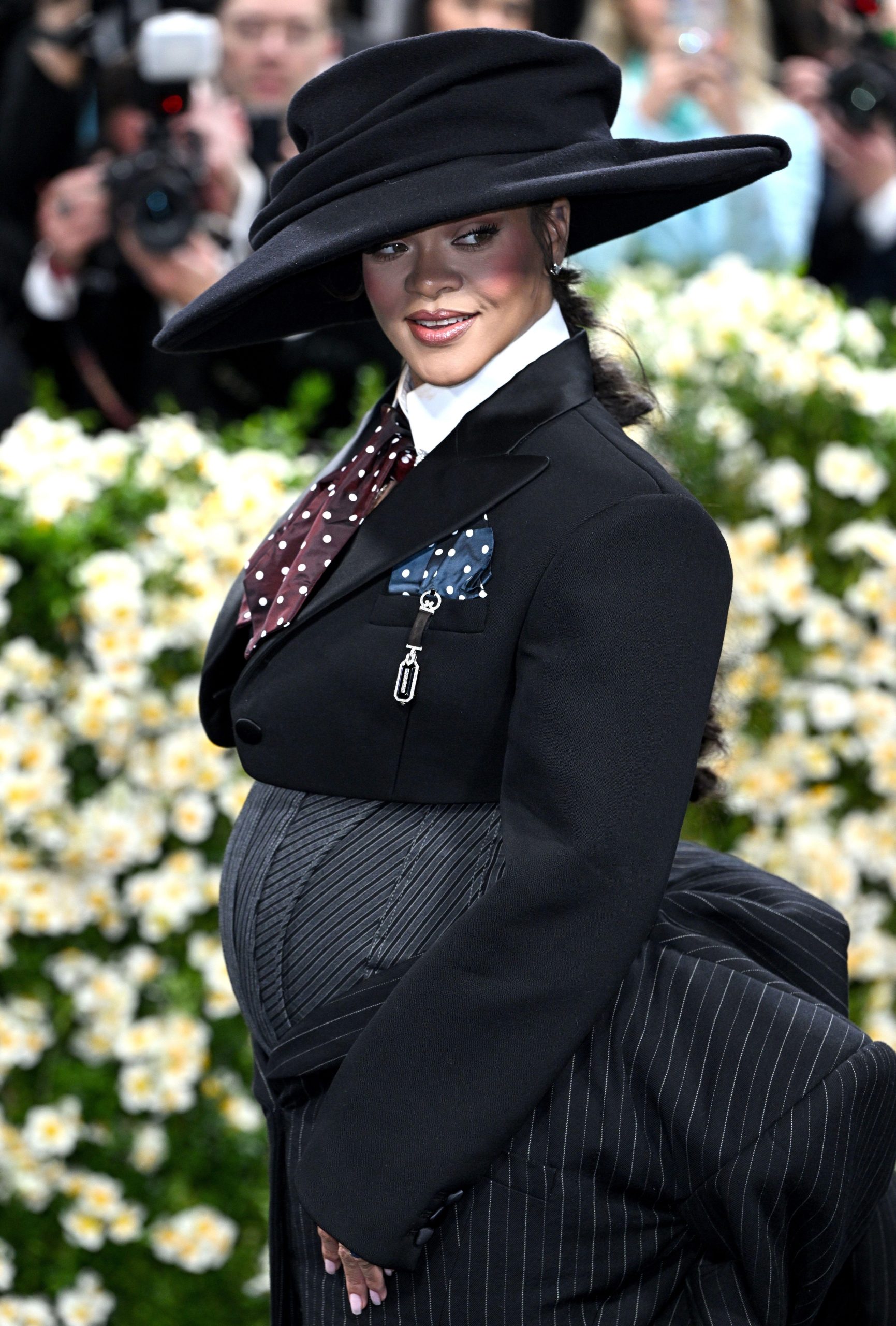 Rihanna trudna treći put Met Gala 2025 Hello Magazine Croatia
