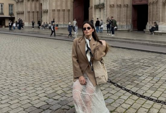 adriana ćaleta car čipkasta suknja