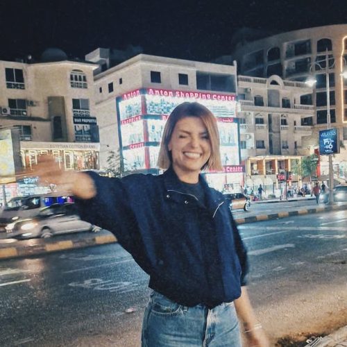 ella dvornik u egiptu