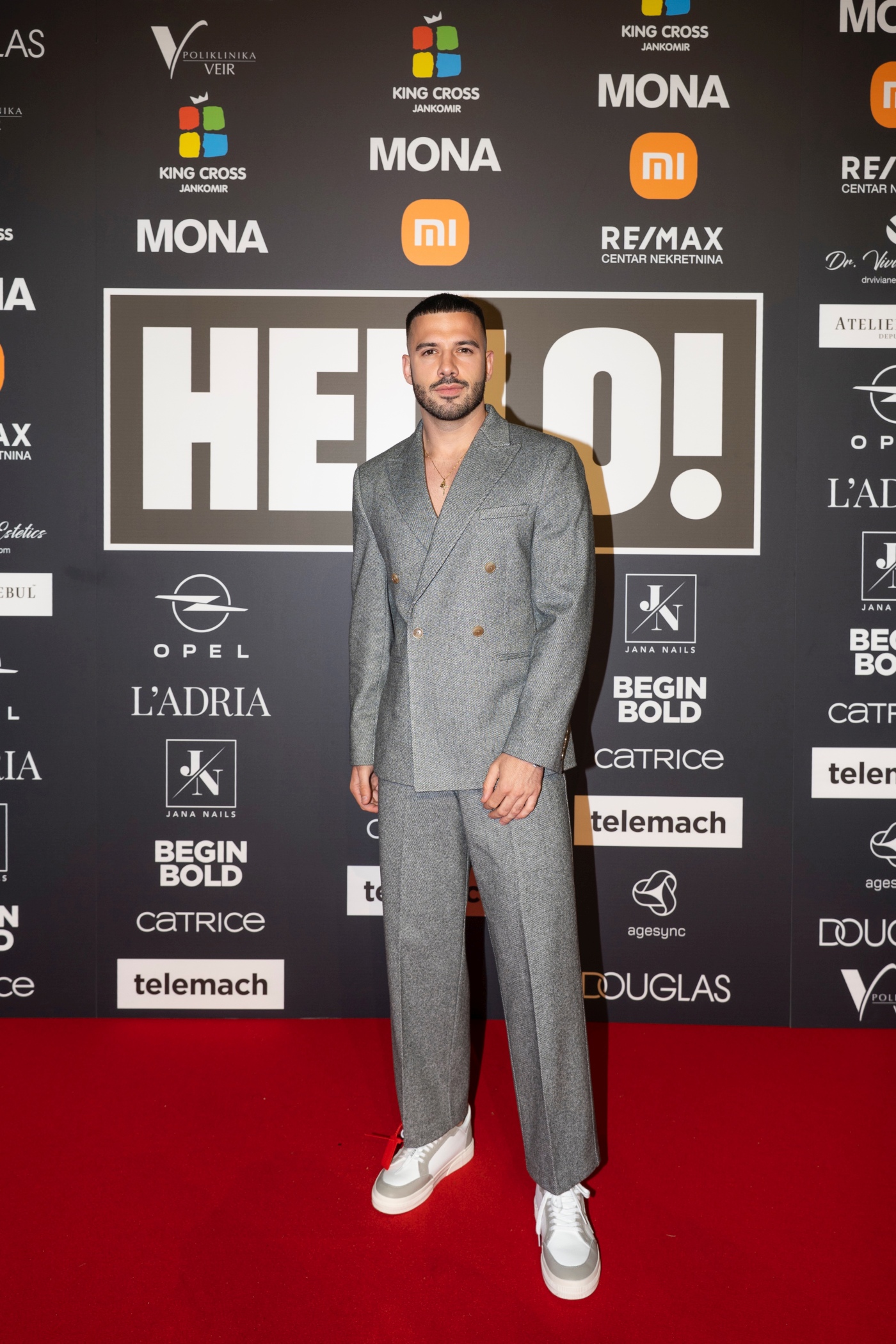 hello magazin poznate osobe
