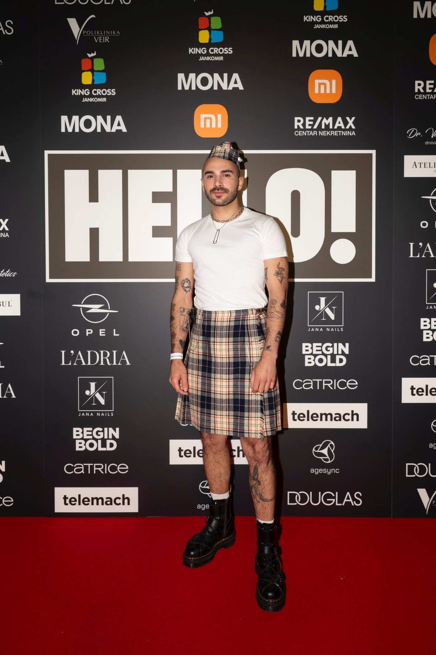 hello magazin poznate osobe