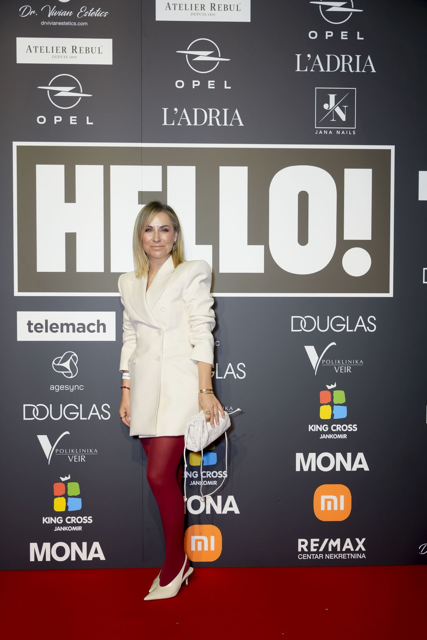 hello lauba 2025 gosti