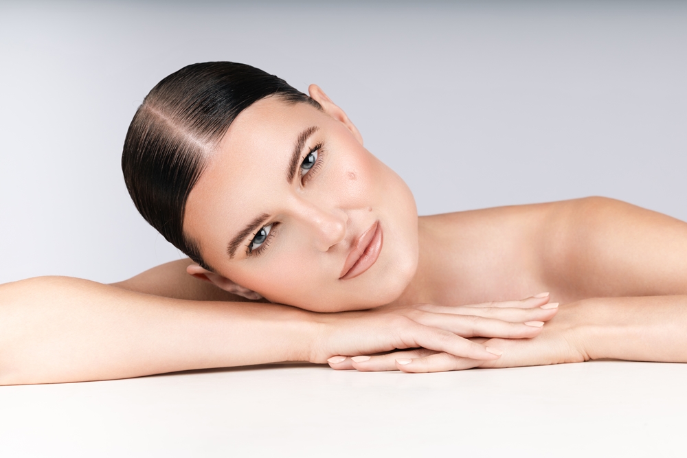 BROW BOSS HYBRID Hello Magazine Croatia
