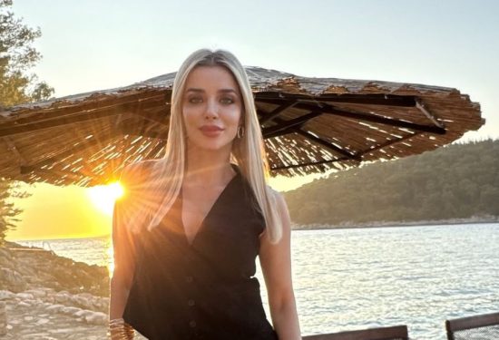 Fani Stipović u Veloj Luci Hello Magazin Croatia