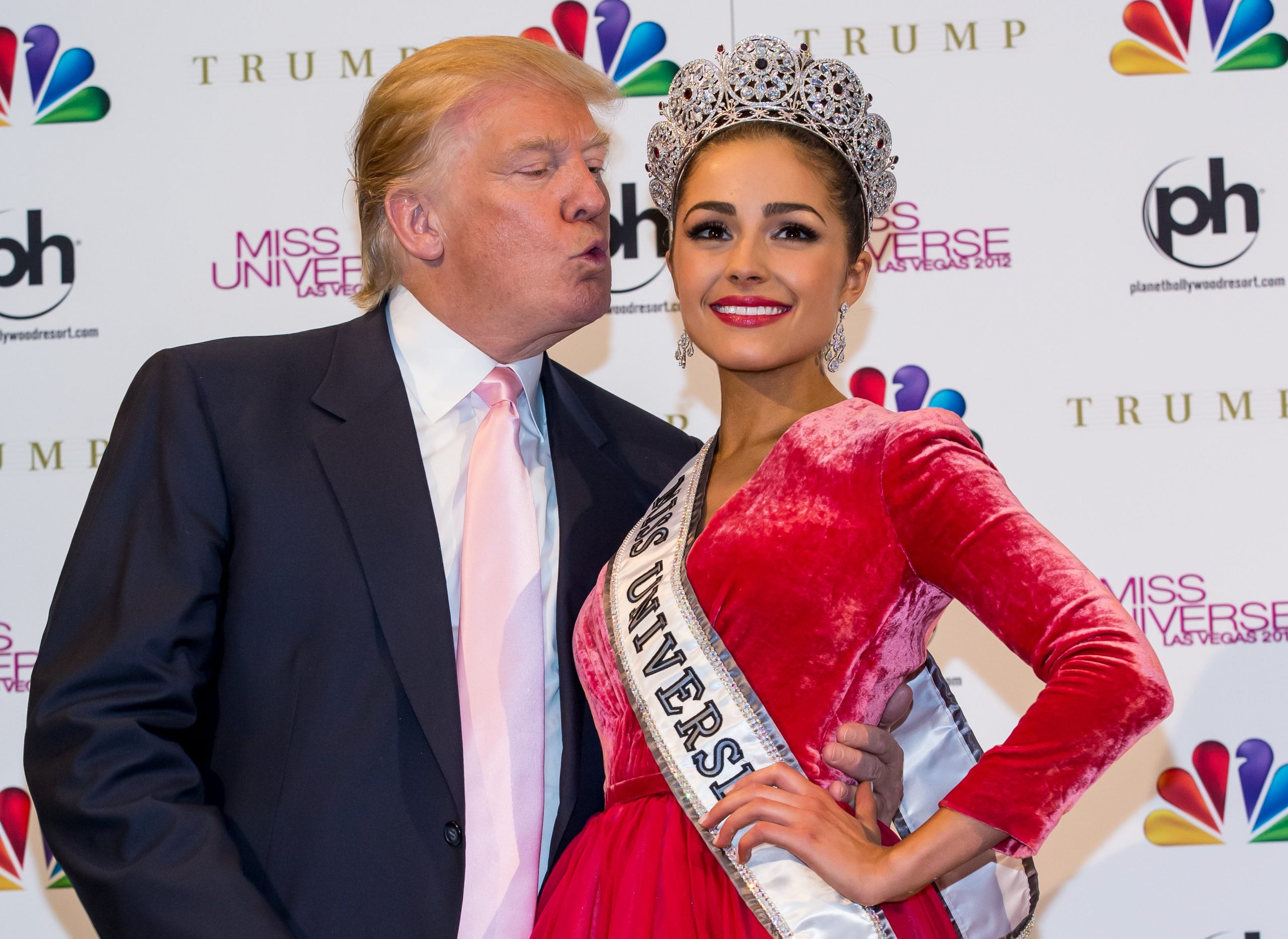 Bivša Miss Universe i NFL zvijezda dobili djevojčicu Hello Magazine Croatia