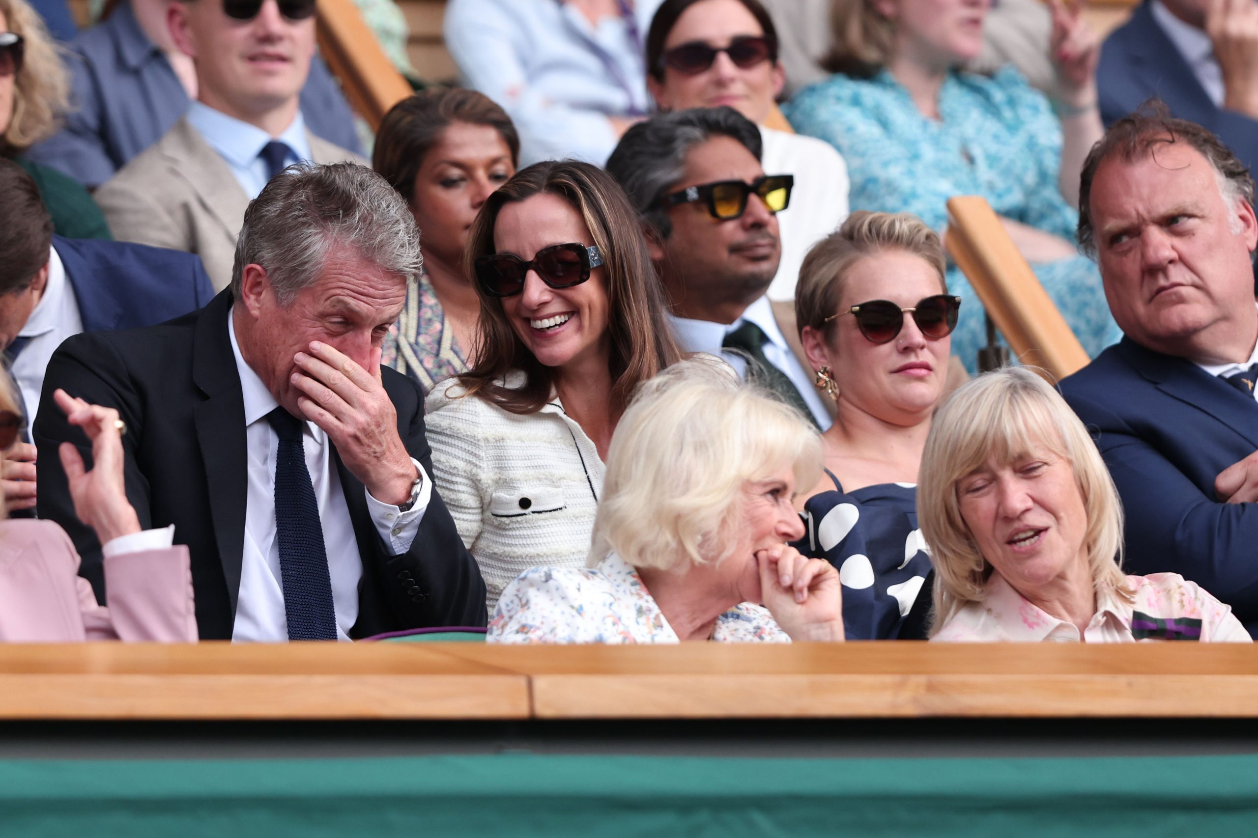 Hugh Grant zadrijemao usred meča na Wimbledonu