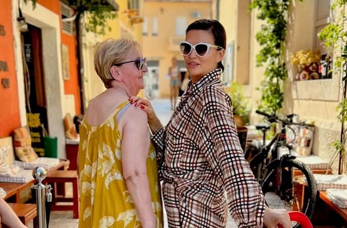 Nina Badrić dirnula objavom s Hvara Hello Magazin Croatia