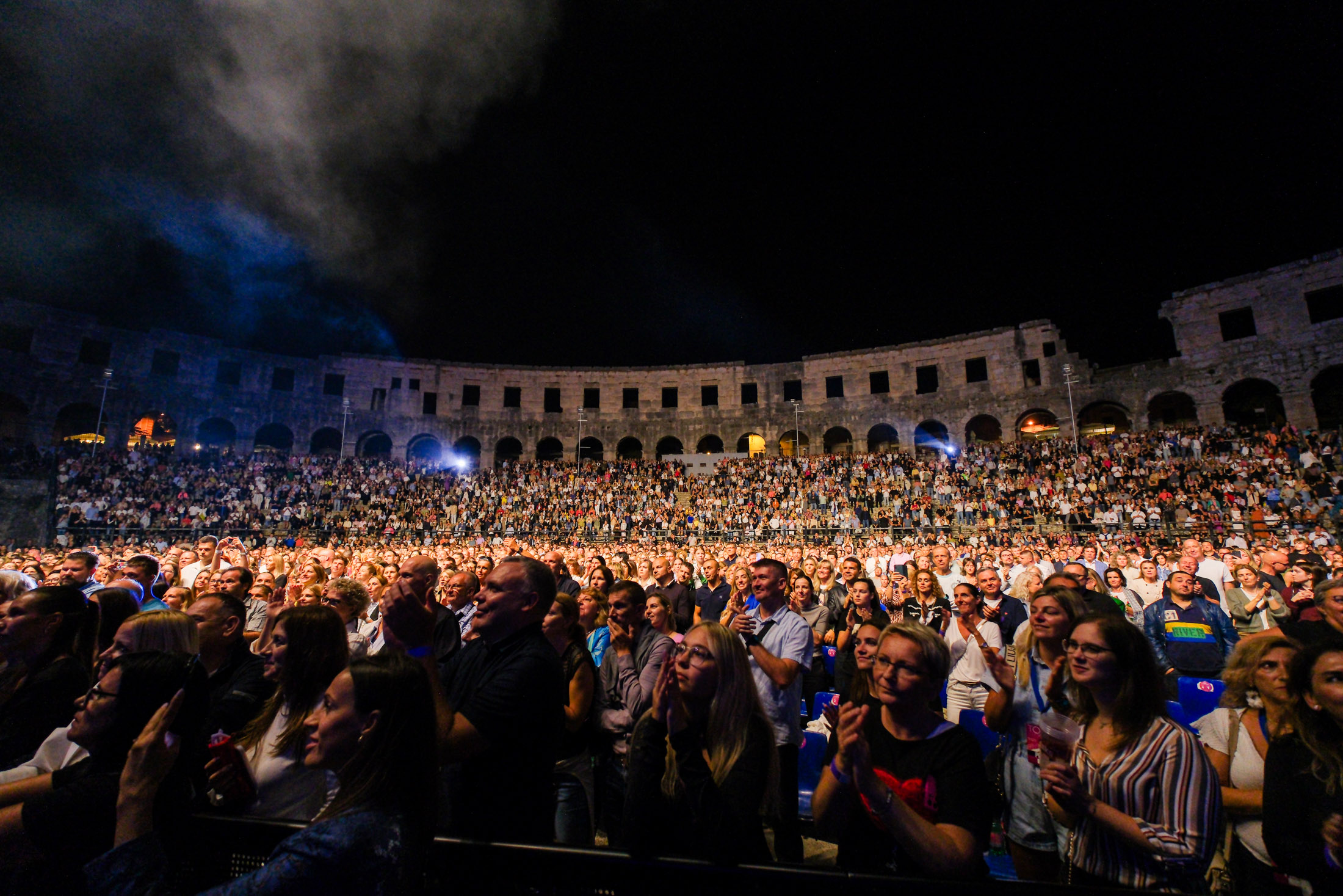 Emotivni Tony Cetinski priredio spektakl rodnoj Puli u prepunoj Areni Pjevat ću dok god vi budete htjeli, nema meni penzije