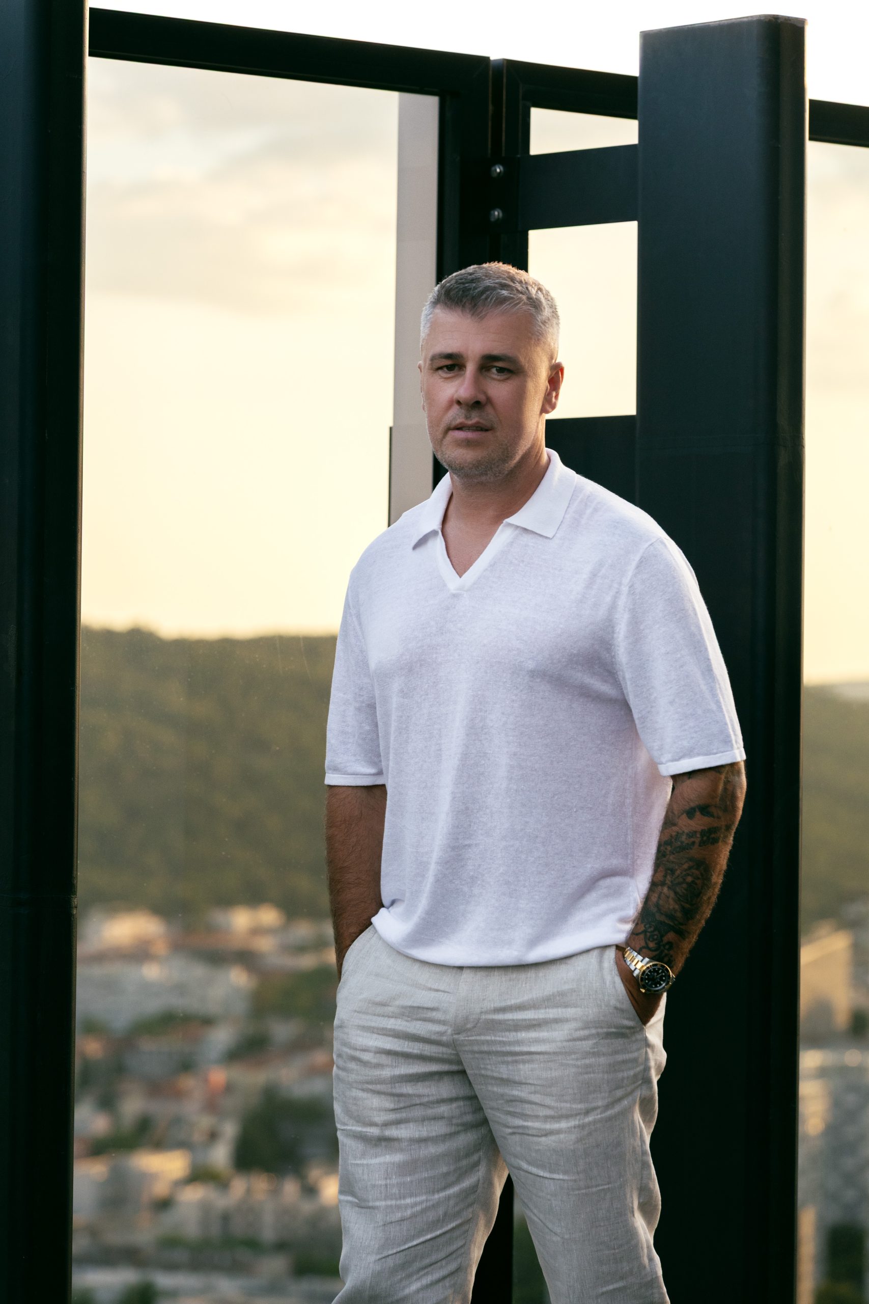 Josip Ivančić ima najslušaniji duet ovog ljeta. A sad je okupio bivši Thomsonov bend i kreće na turneju 