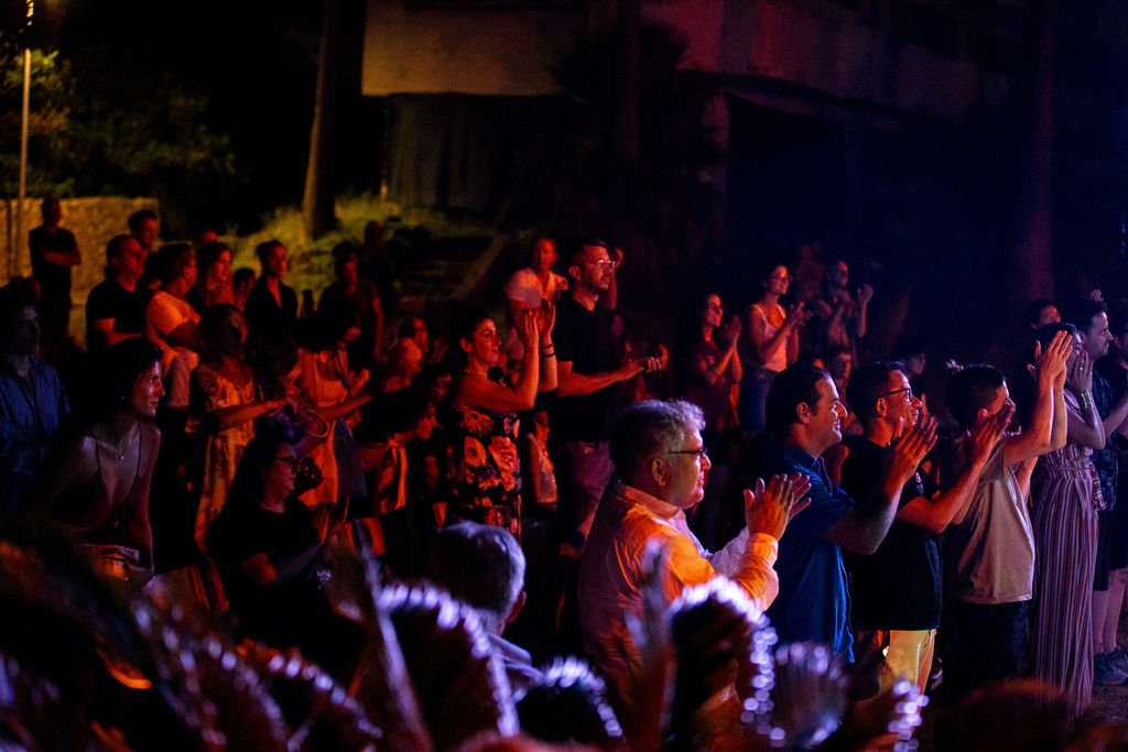 Ponta Lopud Jazz Festival, Lopud, Dubrovnik, jazz festival, koncerti, glazbeni festival, ljetni festival, jazz glazba, Sofia Rei, JC Maillard, Túpac Mantilla, Thana Alexa, Ben Wendel, Shai Maestro, Joe Sanders, Antonio Sánchez, Michael Mayo, Andrew Freedman, Nick Campbell, Robin Baytas, Terri Lyne Carrington, Grammy nagrađeni umjetnici, Birdman soundtrack, jazz masterclass, jam session, otok Lopud, jazz pod zvijezdama, Grand Hotel Lopud, Ponta Lopud, kulturni festival, hrvatski otoci, hrvatski festivali, jazz scena, svjetski jazz, R&B i jazz, improvizacija, live glazba, koncert pod zvijezdama, večernji koncerti, hrvatska kultura, glazbeni događaj, Entrio ulaznice, Argosy brod, besplatan prijevoz, Lapadska obala, hotel Lafodia, kreativna platforma Ponta Lopud, Ponta Lopud Film Festival, Ponta Lopud Book Bridge, ljeto na Jadranu, jazz na Jadranu, jadranski otoci, glazbeni program, svjetske zvijezde, međunarodni glazbenici, jazz vokalistice, jazz bubnjari, jazz pijanisti, jazz saksofonisti, jazz basisti, ženski glasovi u jazzu, kulturna baština, jazz mentorstvo, Berklee Institute of Jazz and Gender Justice, jazz edukacija, jazz radionice, jazz iskustvo, kreativna zajednica, mladi glazbenici, međunarodna scena, svjetska glazbena scena, hrvatski otok, lifestyle događaj, festival 2025, događanja u Dubrovniku, događanja u Hrvatskoj, glazba i more, festival na otoku, jazz party, završni party, jazz improvizacija, jazz kultura, jazz tradicija, suvremeni jazz, latino jazz, jazz i R&B fuzija, jazz legende, jazz inspiracija, jazz i sloboda, kreativni susreti, kulturno ljeto, hrvatska obala, more i glazba, glazbeni raj, jazz ljubitelji, festival jam session, jazz atmosfera, jazz umjetnost, jazz pod otvorenim nebom, glazbeno putovanje, jazz publika, jazz energija, jazz strast, jazz povezuje, hrvatski jazz festival, festival kulture, umjetnički festival.