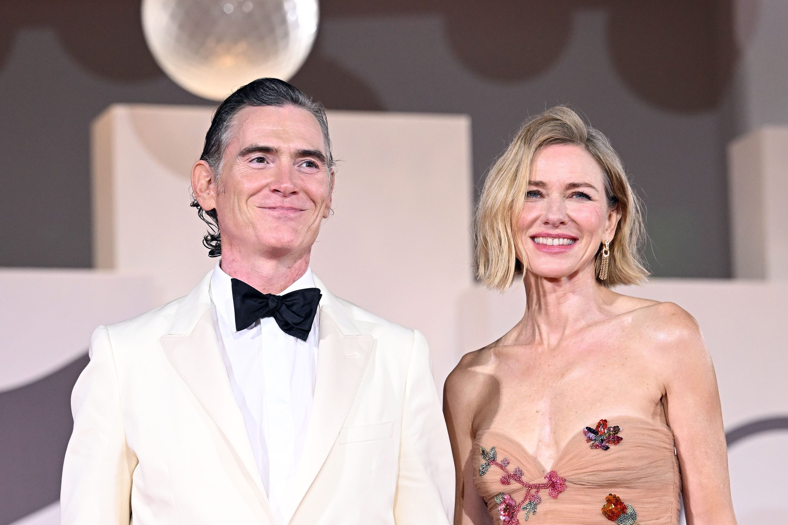 Naomi Watts očarala u romantičnoj Valentino haljini Hello Magazien Croatia