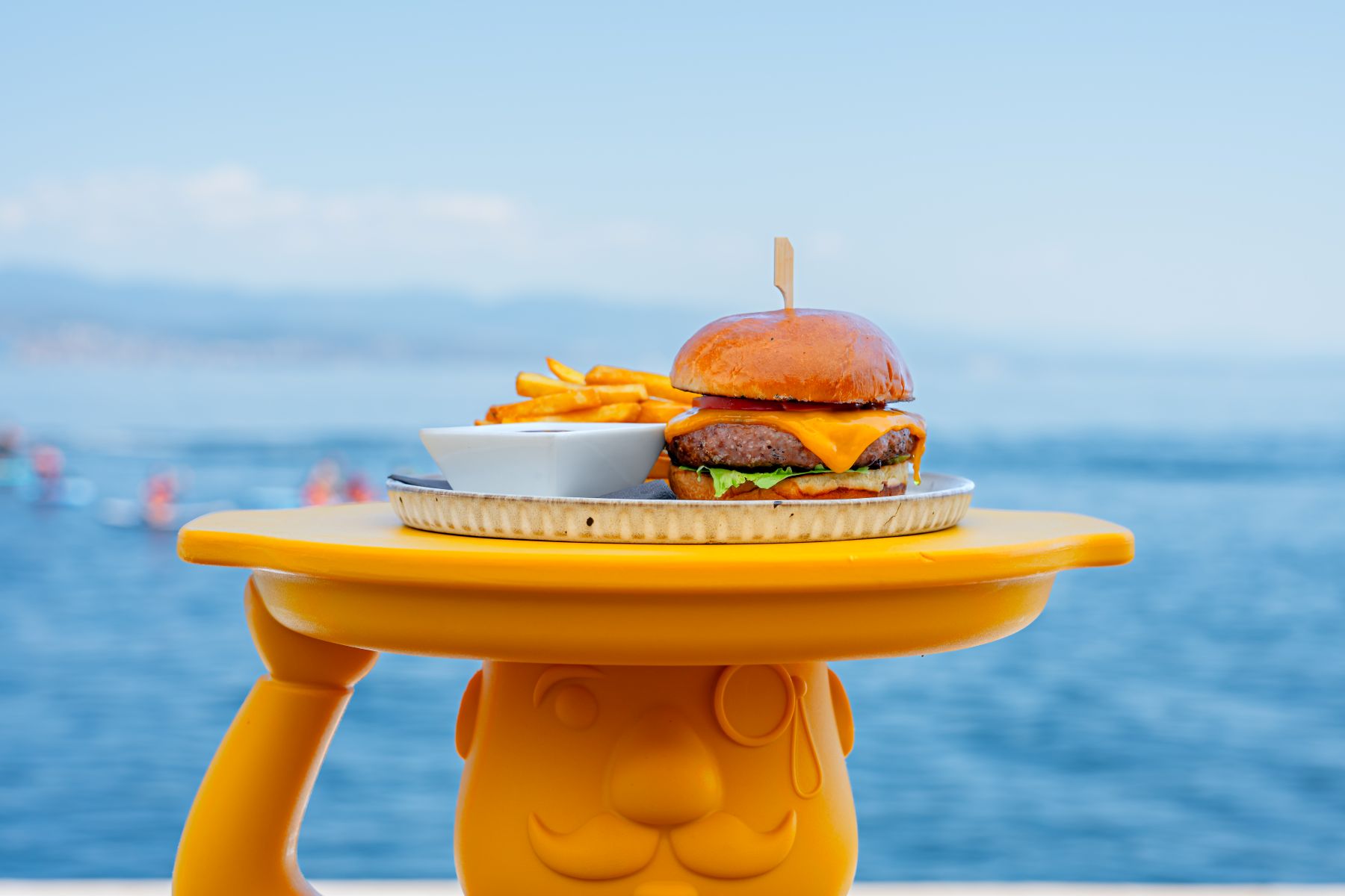 Opatija, Amore Sea Club, Bevanda, Kvarner, Hrvatska rivijera, Jadran, luksuzno putovanje, lifestyle, gastronomija, Filip Akrap, chef, dizajn interijera, lounge, kokteli, vina, Wine&Co, Vinoteka Rijeka, Movia, Michelin iskustvo, Ritz-Carlton, jahting, yachting destinacija, marina, riva, luksuzne jahte, putovanja, more, ljeto, beach club, sunčanje, DJ, glazba, arhitektura, Siniša Glušica, Dražul Glušica arhitekti, Slide Milano, Paola Navone, Marcantonio, Karim Rashid, Favaretto&Partners, Roberto Paoli, talijanski dizajn, vibrantne boje, mediteranski stil, luksuz, hedonizam, fine dining, sushi, burgeri, salate, slastice, vinoteka, koktel bar, lounge zona, večernji izlazak, dan na plaži, hedonistički odmor, ekskluzivnost, autentičnost, putopis, turizam, destinacija, hotelska scena, hotel Bevanda, rivijera, yacht life, yachting kultura, marina lifestyle, yacht party, party destinacija, luksuzni odmor, putovanja morem, Kvarner gourmet, kvarnerska rivijera, hrvatski turizam, Jadransko more, luksuzni resort, restoran uz more, lounge terasa, večernja scena, hedonistička atmosfera, vibrantni lounge, signature jela, vinska karta, gourmet iskustvo, koktel kultura, more i sunce, mediteranska kuhinja, hrvatska kuhinja, glamur, turizam u Hrvatskoj, privatna događanja, ekskluzivne proslave, svjetske destinacije, yacht club, lifestyle iskustvo, Amore terasa, luksuzne ležaljke, suncobrani, beach lifestyle, premium destinacija, ekskluzivni klub