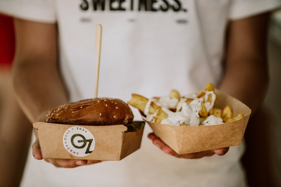 Opuštajući vikend uz rijeku Dnevni boravak na rijeci u Ozlju još traje 