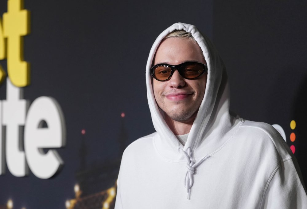 Pete Davidson ‘Zbog Ariane Grande me vide samo kao tipa s velikim penisom’ Hello Magazine Croatia