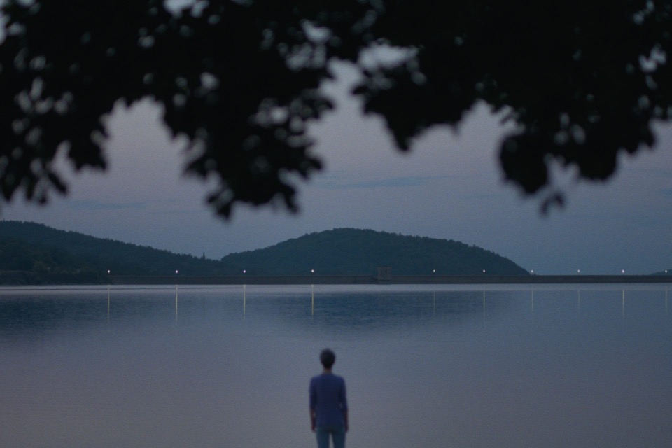 Zagreb Film Festival, ZFF 2025, ZFF 23. izdanje, Zagreb Film Festival program, ZFF program 2025, Zlatna kolica ZFF, ZFF natjecateljski program, ZFF Hana Jušić, ZFF Stefan Đorđević, Bog neće pomoći film, Vjetre pričaj sa mnom film, Locarno film festival 2025, Sarajevo Film Festival 2025, ZFF projekcije Zagreb, filmovi jesen 2025, najbolji filmovi 2025, filmski festival Zagreb, filmska događanja Zagreb, kulturna događanja Zagreb, ZFF karte, ZFF ulaznice, gdje kupiti karte ZFF, ZFF projekcije Zagreb, kino Kinoteka ZFF, MSU ZFF, Dokukino KIC ZFF, Cinestar Branimir ZFF, croatian.film ZFF, hrvatski filmovi 2025, regionalni filmovi 2025, europski filmovi Zagreb, svjetski filmovi Zagreb, novi filmovi 2025, premijere filmova Zagreb, filmske premijere 2025, kino događanja Zagreb, filmska kultura Zagreb, jesenski festival Zagreb, kulturni vodič Zagreb, što raditi u Zagrebu studeni, kulturna jesen Zagreb, ZFF vizual 2025, Marija Braut fotografija ZFF, Šesnić Turković dizajn ZFF, filmski autori 2025, mladi redatelji 2025, nagrađeni filmovi 2025, hrvatske redateljice 2025, Hana Jušić filmovi, Stefan Đorđević filmovi, najbolji balkanski filmovi 2025, eastern film žanr, western balkanska verzija, feministički filmovi 2025, rodna ravnopravnost film, specijalna nagrada Sarajevo film, Srce Sarajeva 2025, Restart produkcija, Fiume o morte film, Igor Bezinović film, dokumentarni filmovi Zagreb, igrani filmovi Zagreb, autofikcija film, intimistički filmovi 2025, hrvatski filmovi jesen, nezavisni filmovi Zagreb, europski festivalski filmovi, top kulturna događanja Zagreb, filmska jesen Zagreb, must see filmovi 2025, preporuke filmova Zagreb, filmski festival karte, ZFF raspored 2025, raspored projekcija ZFF, najbolji festivali u Zagrebu, filmska događanja Hrvatska, ZFF radionice, ZFF Industrija platforma, filmske radionice Zagreb, mladi autori film Zagreb, kratkometražni filmovi ZFF, dugometražni filmovi ZFF, ZFF pobjednici 2025, Zlatna kolica dobitnici, vizual ZFF 2025, Zagreb filmski događaji, filmska atmosfera Zagreb, filmski vodič Zagreb 2025, jesen u Zagrebu, kulturni kalendar Zagreb, najbolji jesenski festivali, ZFF novosti 2025, ZFF vijesti 2025, filmski hitovi 2025, hrvatska kinematografija 2025, europska kinematografija 2025, ZFF iskustva, ZFF intervjui, filmski autori Zagreb, ZFF specijalne projekcije, filmski ljubitelji Zagreb, gdje gledati filmove Zagreb, festivali studeni 2025 Zagreb, must visit festivali Zagreb, najbolji događaji Zagreb studeni