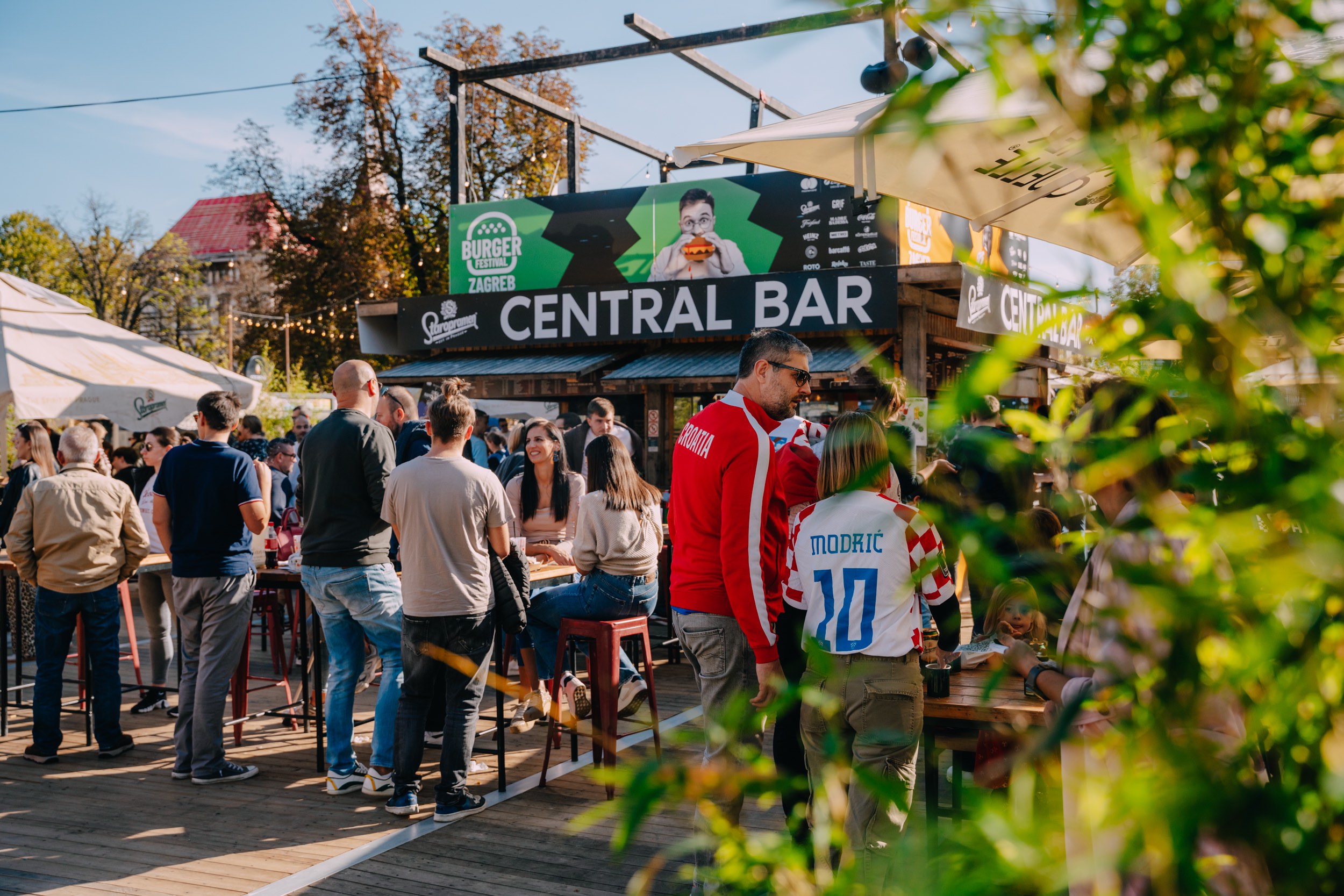 Spektakl na Tuđmancu: burgeri iz svemira, filmovi, igraonice, vatrogasci, kviz, turnir i koncerti