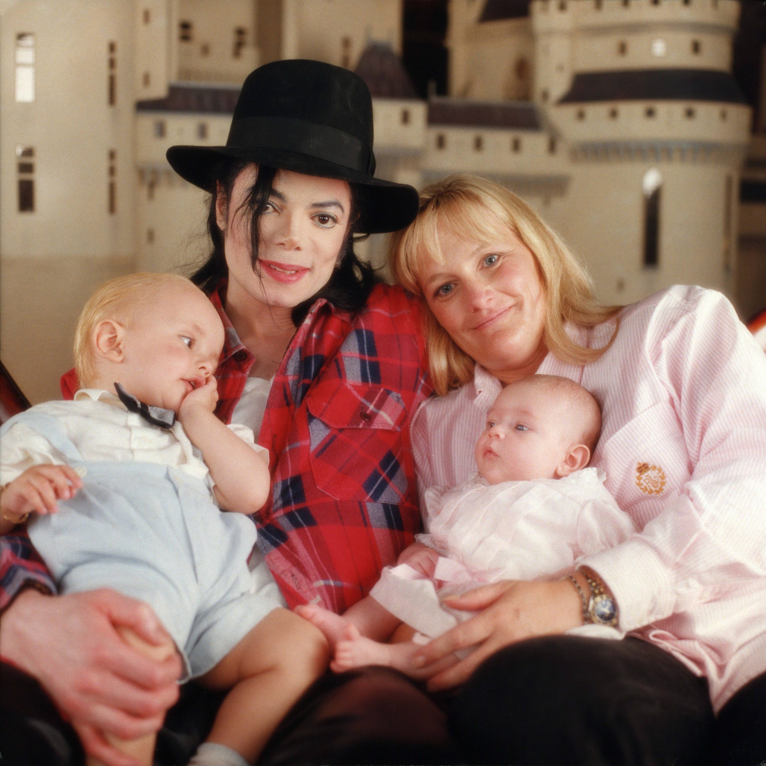 Zaručio se sin Michaela Jacksona Hello Magazine Croatia