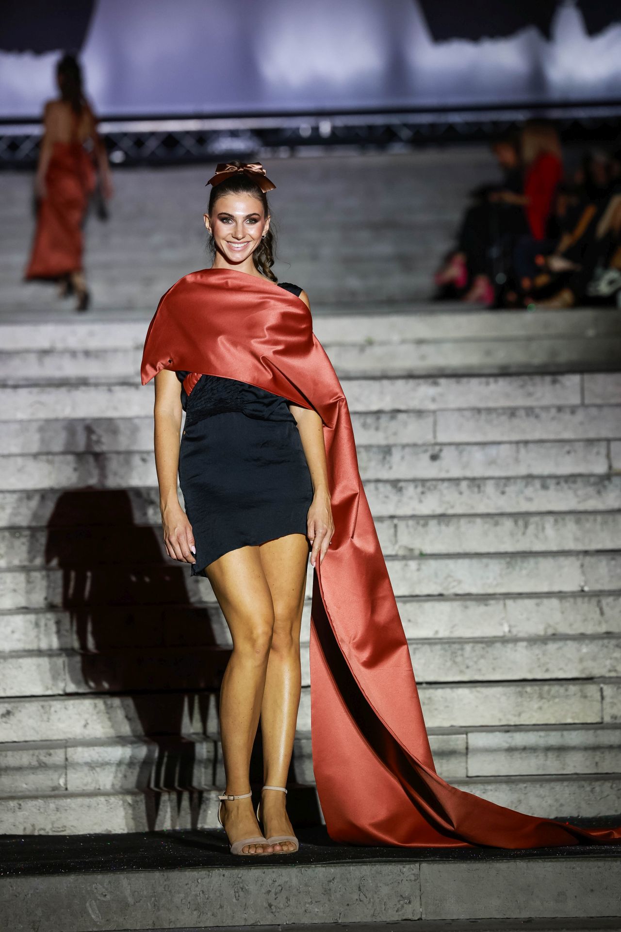 Nikad viđeno u Hrvatskoj; dvosatni spektakl Riječkih stepenica nadmašio sva očekivanja: 17 revija nosile Marinela Grljušić, Ema Gračan, Lucija Begić, poznata lica u publici 