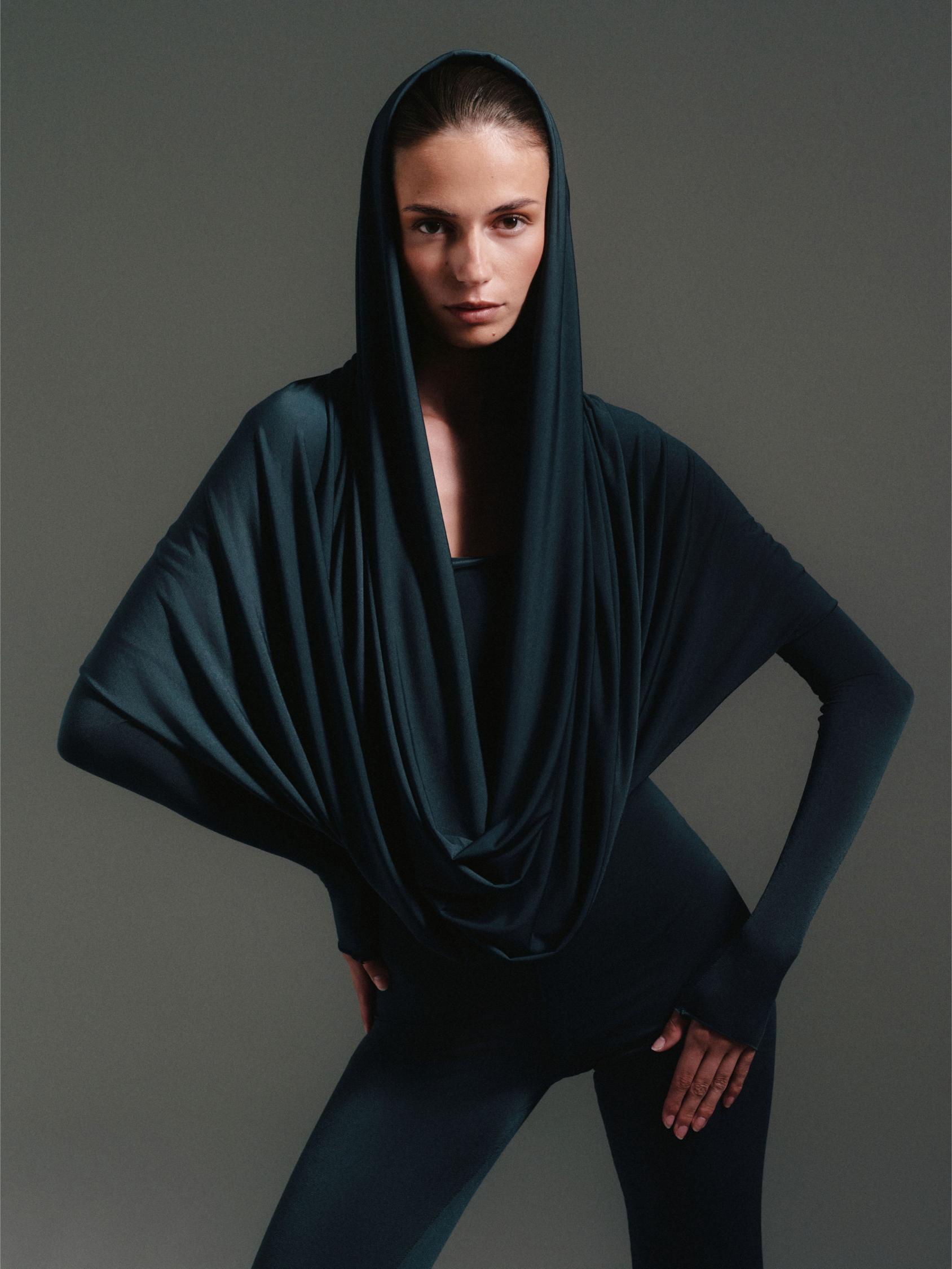 Najhrabrija modna večer jeseni: pogledajte kako mladi dizajneri preoblikuju arhivu eNVy rooma