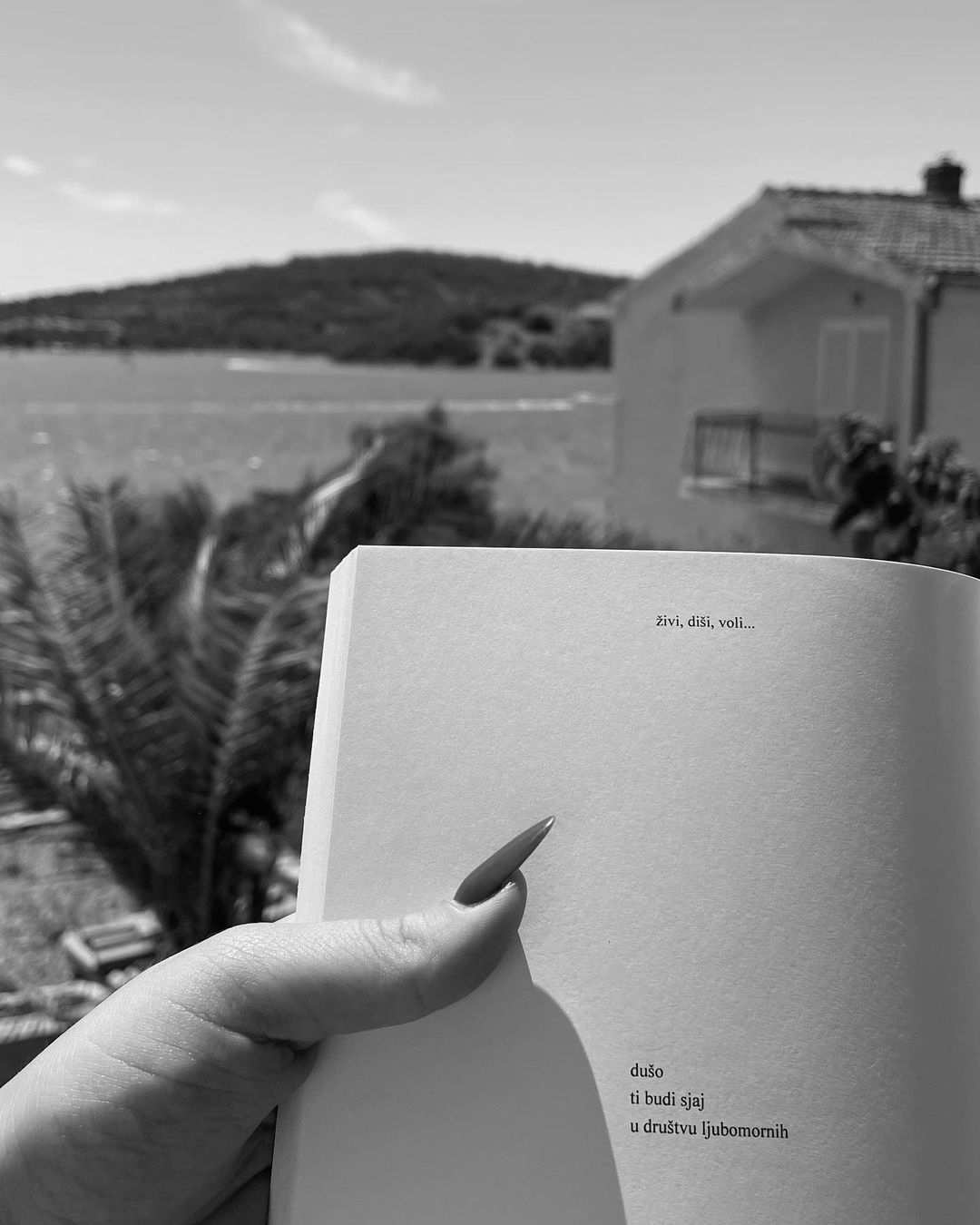 nikolina hrubik knjiga “živi, diši, voli hello magazine hrvatska croatia