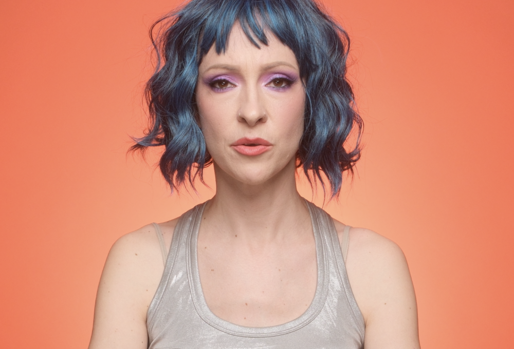 Ana Marija Šir i Ella predstavljaju „Meso o meso” - synthpop posvetu osamdesetima