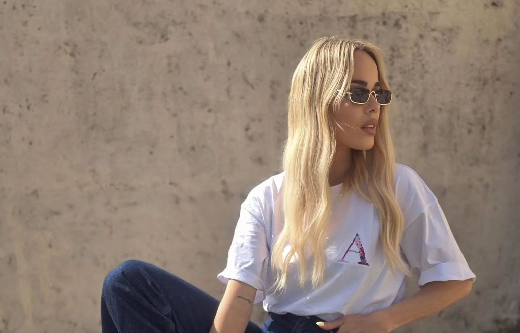 Antonija Mišura Sandrić u sako-haljini hELLO Magazin Croatia Hrvatska